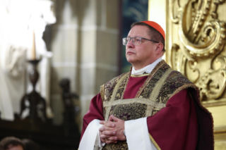 Ingres kard. Grzegorza Rysia na Wawelu. Oficjalnie objął urząd metropolity krakowskiego