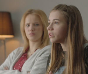 O mnie się nie martw 8 sezon, odcinek 6, Helenka (Maja Kwaśny), Iga (Joanna Kulig)