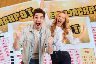 Historyczna wygrana Eurojackpot w Polsce. Wygrał górę pieniędzy tuż przed świętami