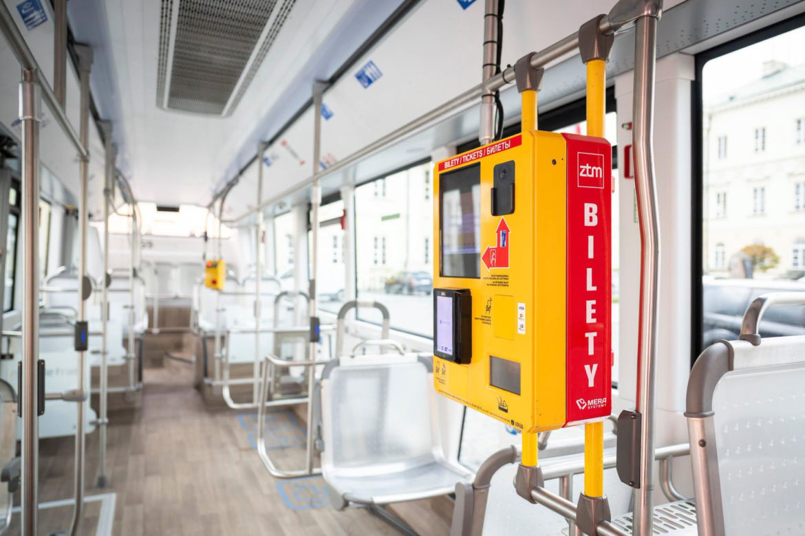 Elektryczny autobus z Hiszpanii testowany na stołecznych drogach