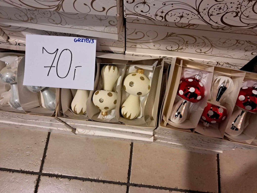 Ceny ozdób świątecznych w Krakowie. Ile trzeba zapłacić za dekoracje? 