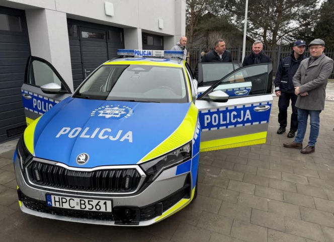 Nowy radiowóz dla policjantów z Niemcza