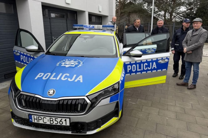 Nowy radiowóz dla policjantów z Niemcza
