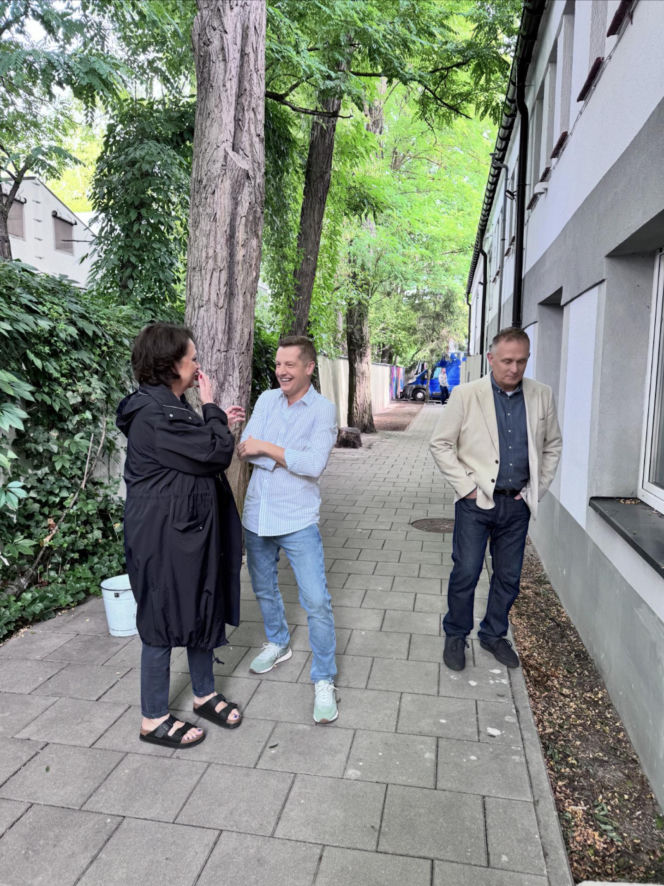 M jak miłość. Paweł (Rafał Mroczek), Artur (Robert Moskwa), Marysia (Małgorzata Pieńkowska)