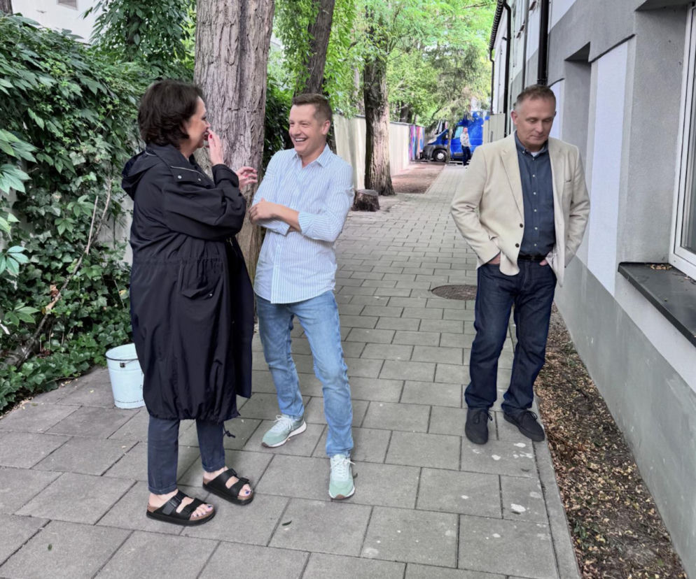 Aktorzy z M jak miłość na planie. O losach małżeństwa Rogowskich w nowym sezonie przeczytasz na Eska.