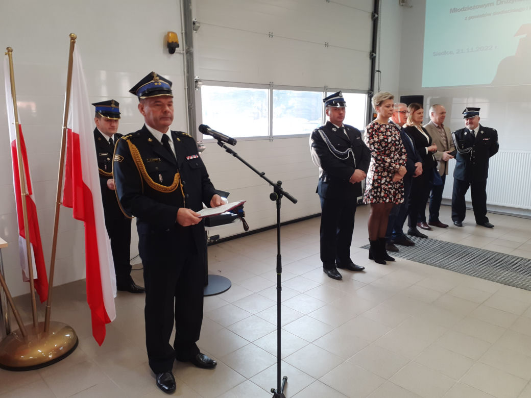 Przekazanie promes dla młodzieżowych drużyn strażaków ochotników w KM PSP w Siedlcach