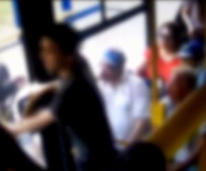 Kraków: Brutalny napad i atak maczetą w autobusie