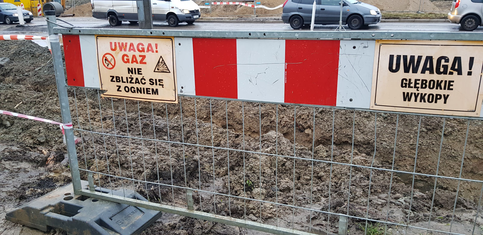 Błoto, dziury i kałuże