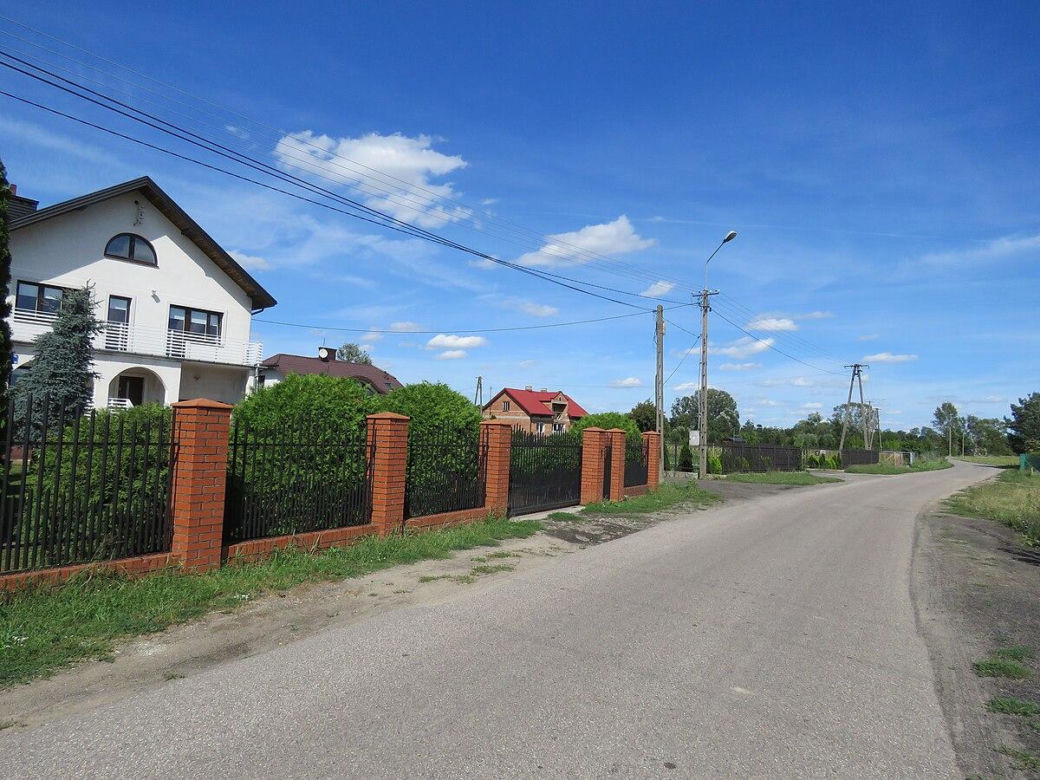 Ogóły (powiat białostocki) – 2 mieszkańców
