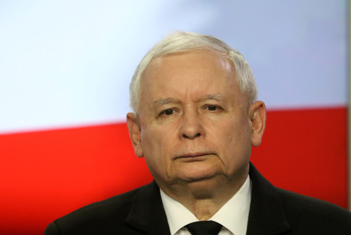 Politycy bratają się z ludem