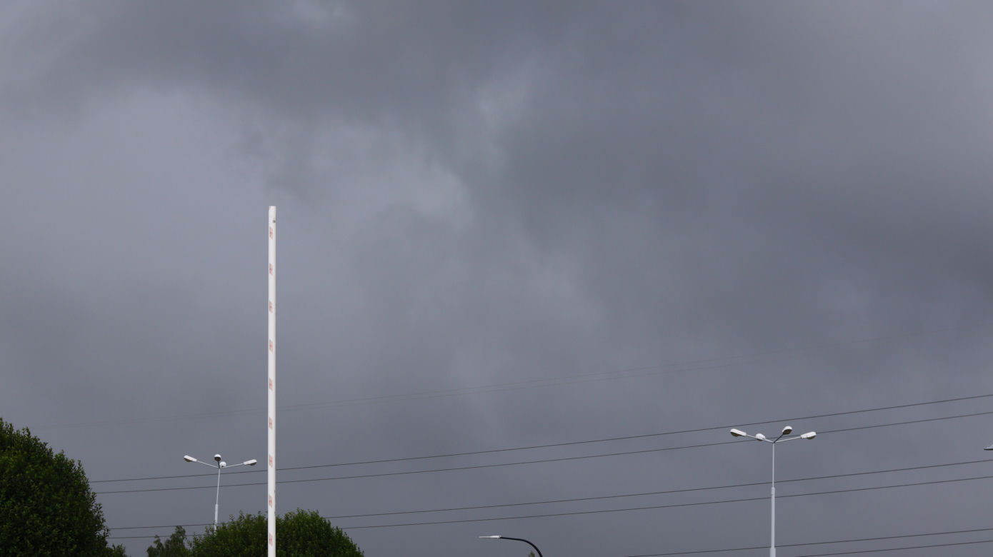 Burza nad Lublinem. Czarne chmury przykryły miasto, słychać grzmoty [GALERIA]