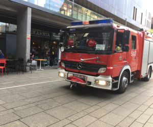Alarm bombowy w Sopocie. Z peronu ewakuowano kilkaset osób [ZDJĘCIA]