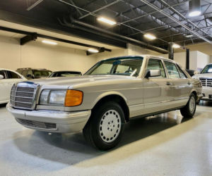 Mercedes W126 z przebiegiem 4696 km