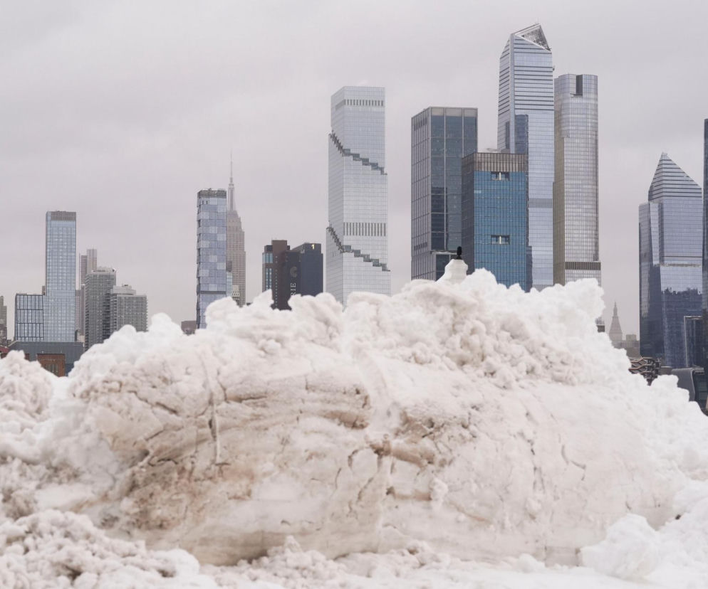 Wielka śnieżyca w Nowym Jorku! Zabronili podróży. Zobacz zdjęcia