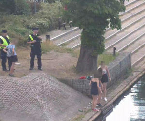Nastolatki wsadziły ławkę do Brdy! Takich konsekwencji się nie spodziewały! [ZDJĘCIA]