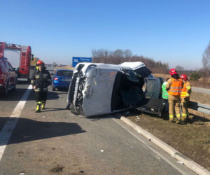 Dwie Ukrainki dachowały na autostradzie. Znamy przyczynę wypadku