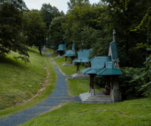 Stacje drogi krzyżowej proj. Dušana Jurkoviča