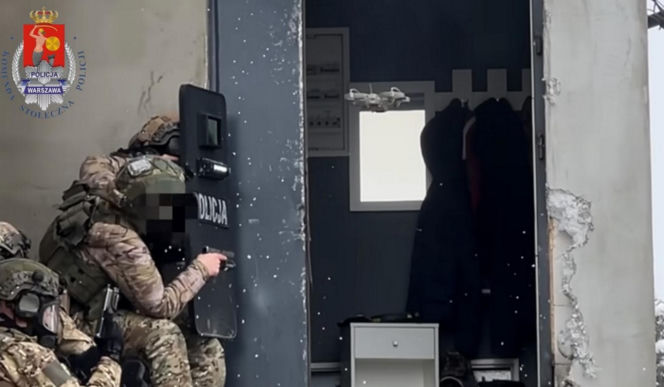 Podwójne zabójstwo na Targówku. Radek J. maczetą bronił się przed kontrterrorystami