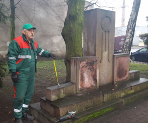 Nie ma już pomnika wdzięczności żołnierzom Armii Czerwonej w Lesznie. Został rozebrany