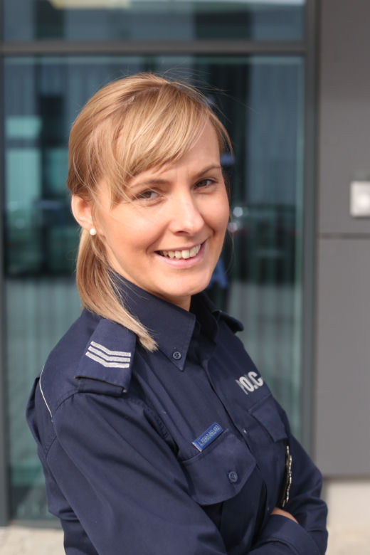 Te piękne i odważne kobiety służą w policji i dbają o bezpieczeństwo!