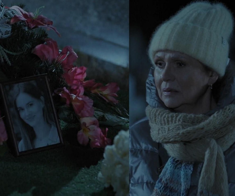 Kolaż przedstawiający Małgorzatę Pieńkowską jako zapłakaną Marysię w beżowej czapce i szaliku, oraz zdjęcie Franki na tle nagrobka z różowymi kwiatami. Dramatyczne odkrycia Marysi na grobie Franki w serialu M jak miłość można śledzić na Super Seriale.