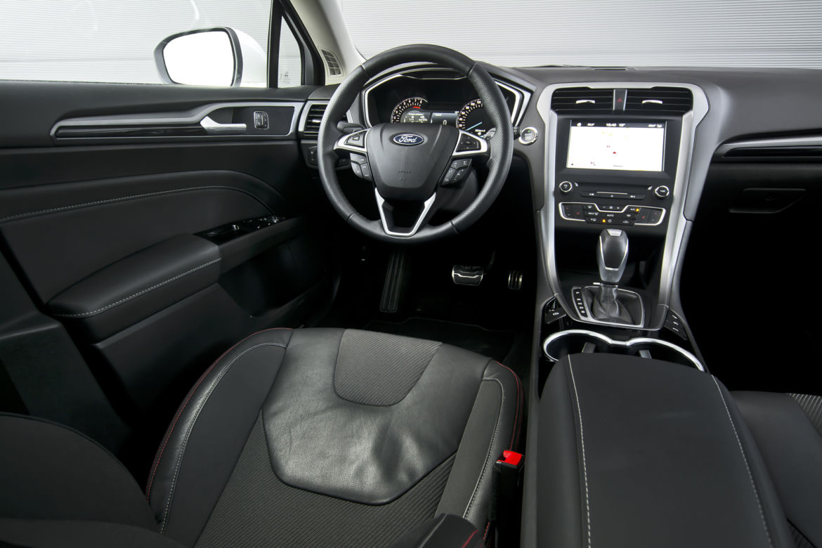 Ford Mondeo Kombi ST-Line 2.0 EcoBoost 240 KM A6