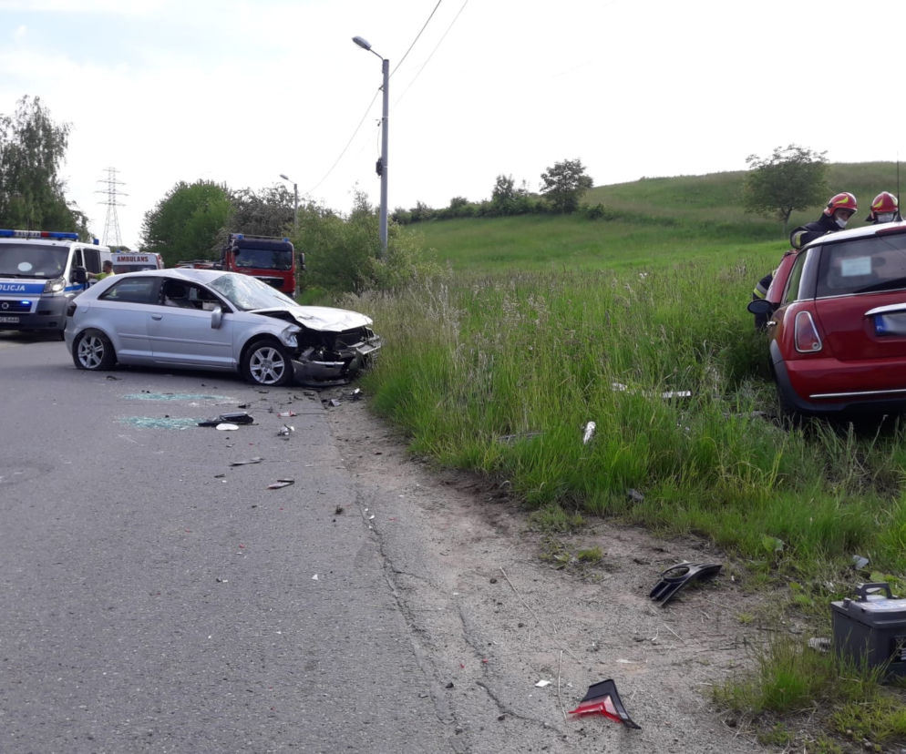 Nowy Sącz: Groźny wypadek na ulicy Juranda. Jedna osoba w szpitalu po zderzeniu trzech samochodów