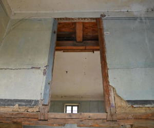 Przysłupowy dom w Twardocicach w czasie remontu