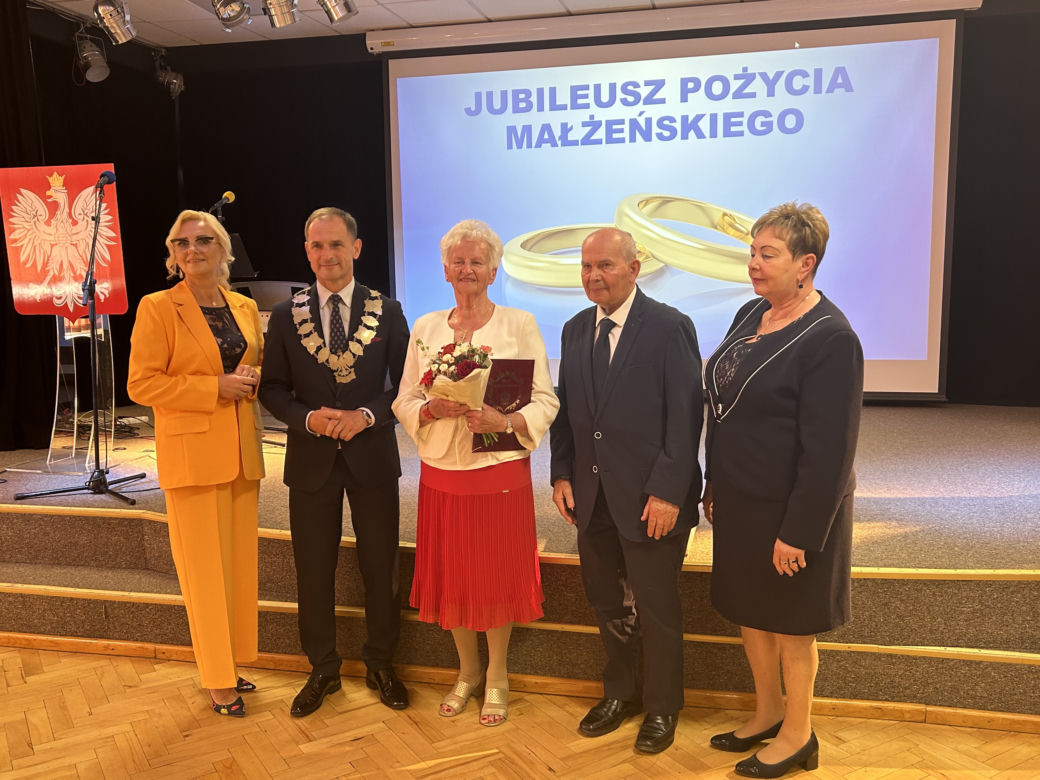 25 par świętowało swój jubileusz małżeński, a wśród nich rekordziści