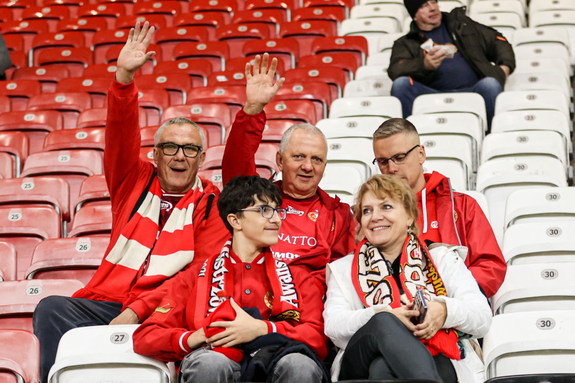Widzew Łódź - Wisła Kraków; Zdjęcia kibiców i zawodników z meczu 11. kolejki PKO BP Ekstraklasy 2026/27