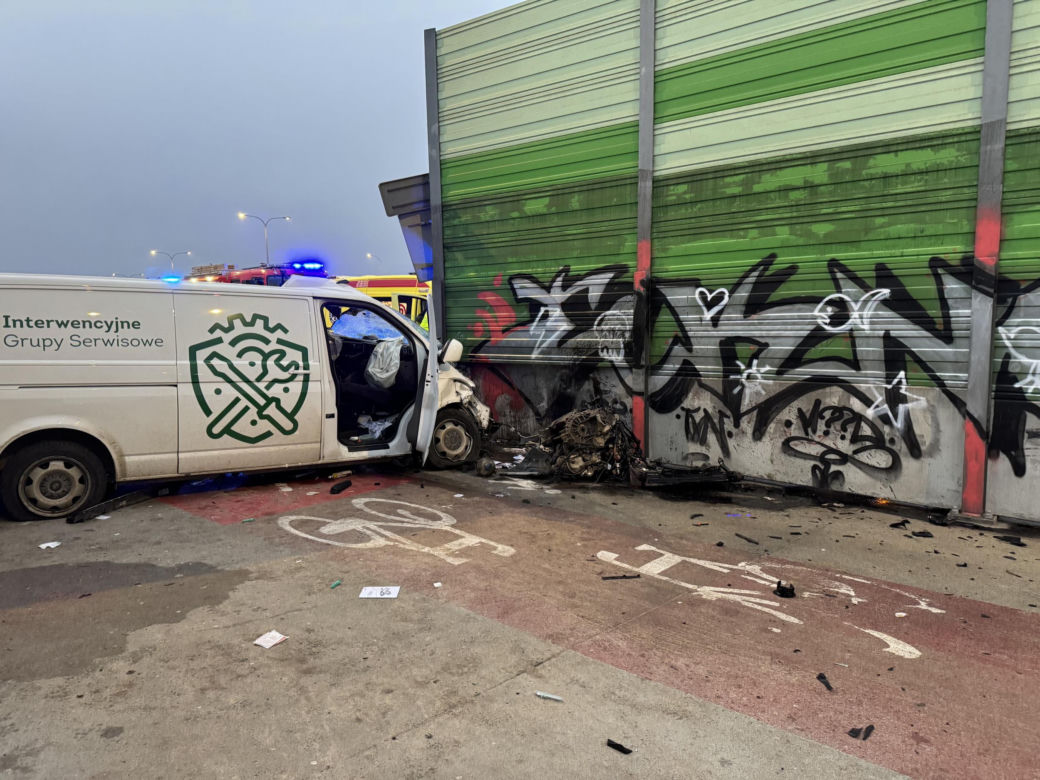  Warszawa. Wypadek na ul. Marsa. Zderzenie sześciu pojazdów [ZDJĘCIA]