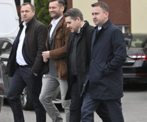 Politycy PiS jadą na wyjazdowe posiedzenie klubu