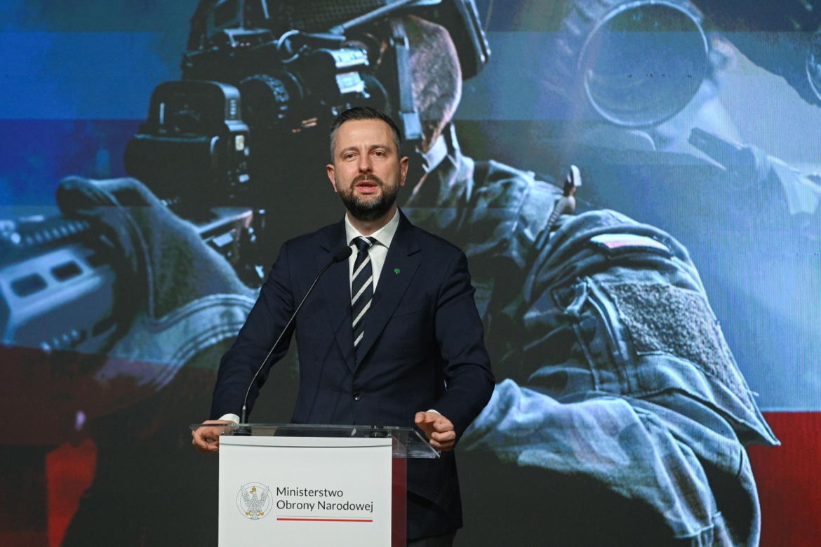 Szef MON Władysław Kosiniak-Kamysz podczas konferencji "Szpejowisko 2.0" w siedzibie Dowództwa Wojsk Obrony Terytorialnej w Zegrzu