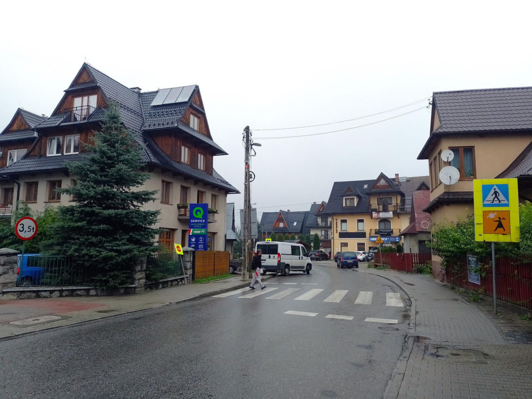 Była popularniejszym kurortem niż Zakopane. To jedna z najpiękniejszych wsi w woj. małopolskim