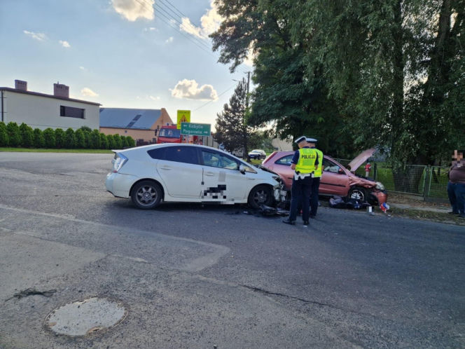 W Głuchowie obcokrajowiec wymusił pierwszeństwo. Po dziecko lądował śmigłowiec LPR