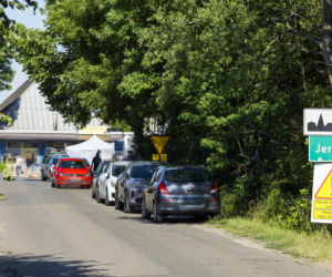 Daniel Olbrychski jak król na planie Rancza