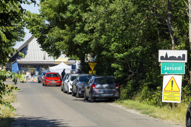 Daniel Olbrychski jak król na planie "Rancza"