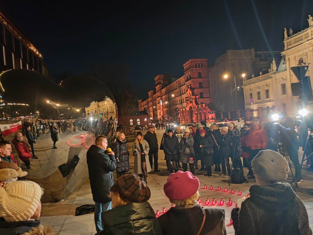 Serce Świateł dla Pawła Adamowicza. Wydarzenie KOD-u przeciw nienawiści