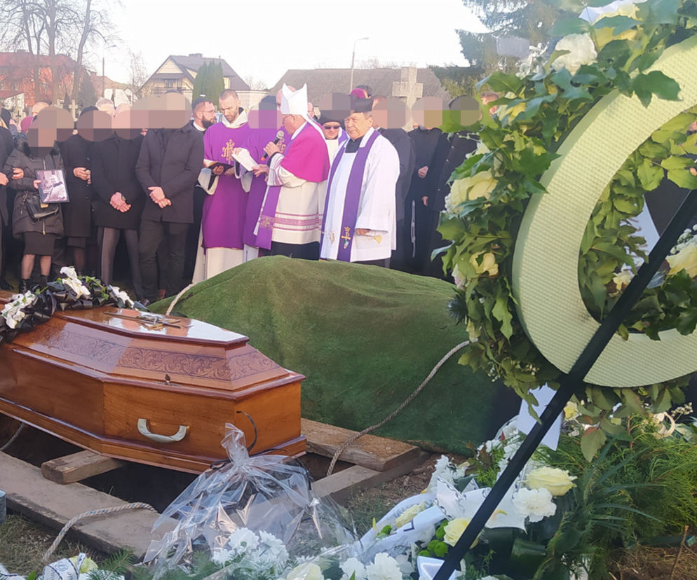 Pogrzeb brutalnie zamordowanego ks. Adama