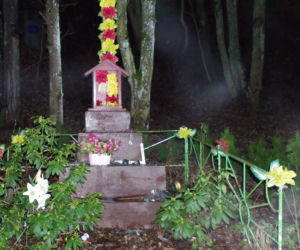 Zniszczone kapliczki