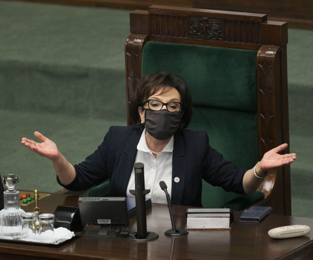 Marszałek Witek nie wyłączyła mikrofonu, wszystko poszło na żywo. Co za słowa! Wstyd!
