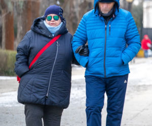 Ewa Bem z mężem na spacerze