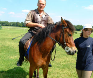 Karol Strasburger ćwiczy