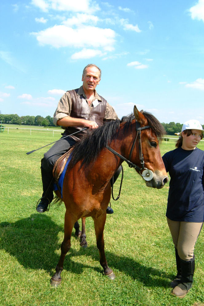 Karol Strasburger ćwiczy