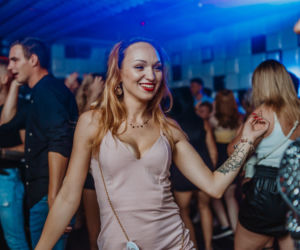 Pomarańcza Katowice bawi się na całego po lockdownie. Oto zdjęcia z imprezy Tomorrow Never Comes [ZDJĘCIA]