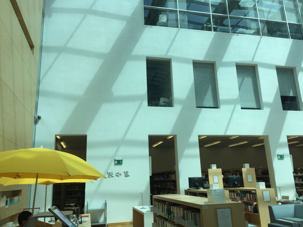 Upały nie do zniesienia w bibliotece na Koszykowej