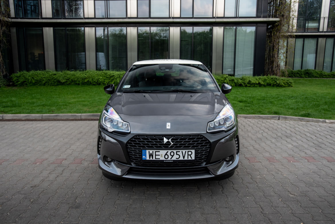DS 3 PureTech 110 EAT6 Cafe Racer