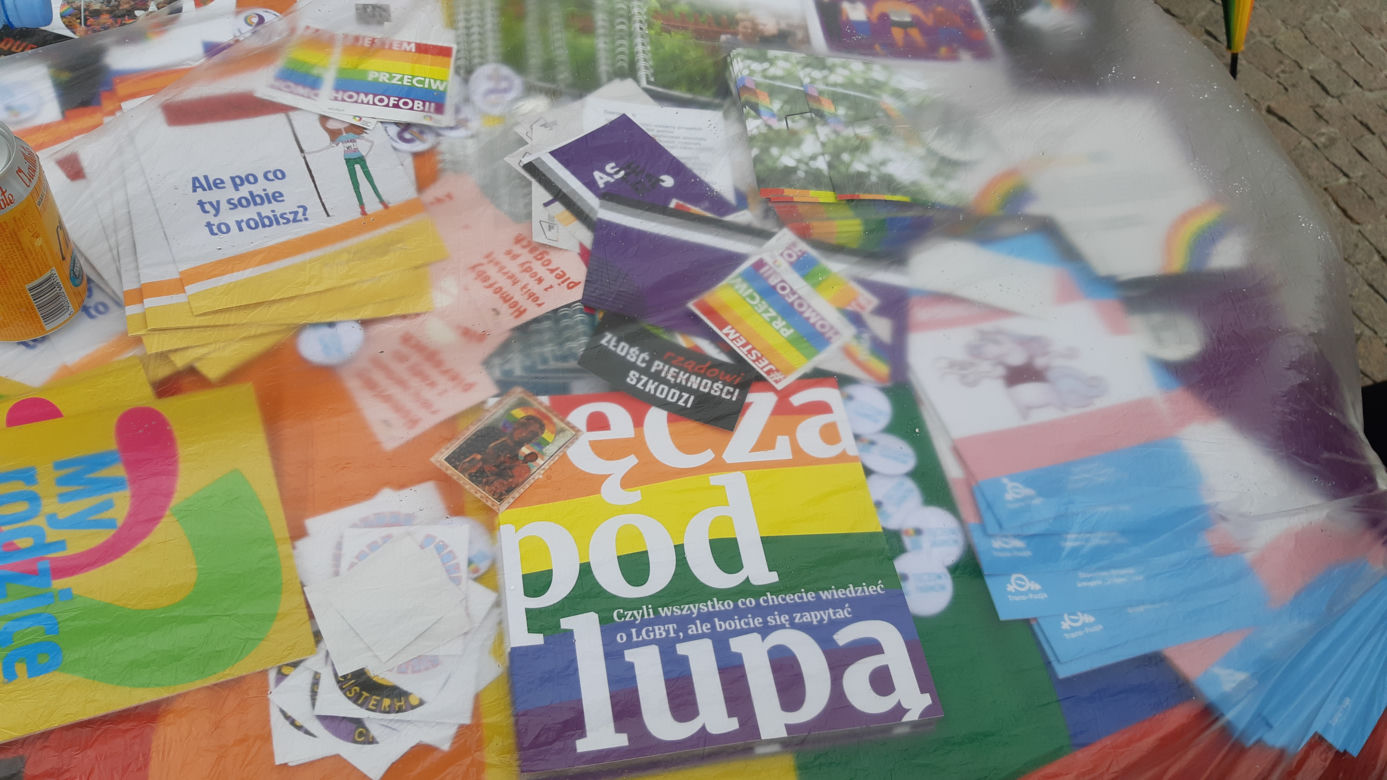  Happening uliczny „Queer is here!”. Tarnów chce być  miastem tolerancyjnym