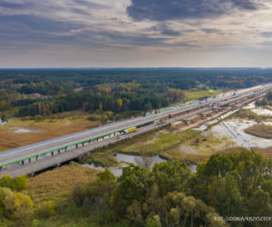Na autostradzie A1 oddano do użytku kierowców kolejne kilometry drogi. Praca wre. Zobaczcie [ZDJĘCIA, WIDEO]