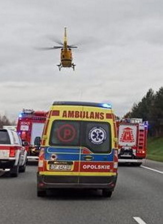 Horror na A4 rozbił rodzinę. 12-letnia Kalinka zginęła z ojcem, jej rodzeństwo walczy o życie